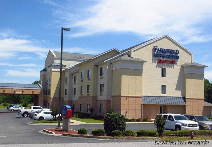 Fairfield Inn & Suites Марианна Экстерьер фото